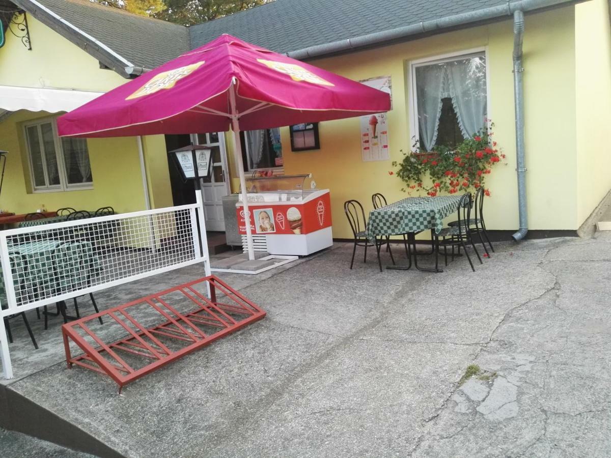 Vadasa Motel Es Etterem Hegyhatszentjakab Luaran gambar