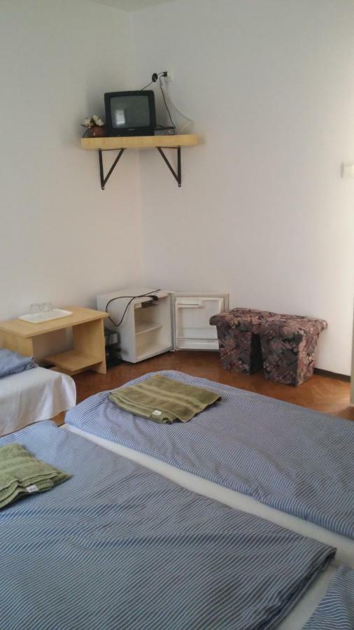 Vadasa Motel Es Etterem Hegyhatszentjakab Luaran gambar