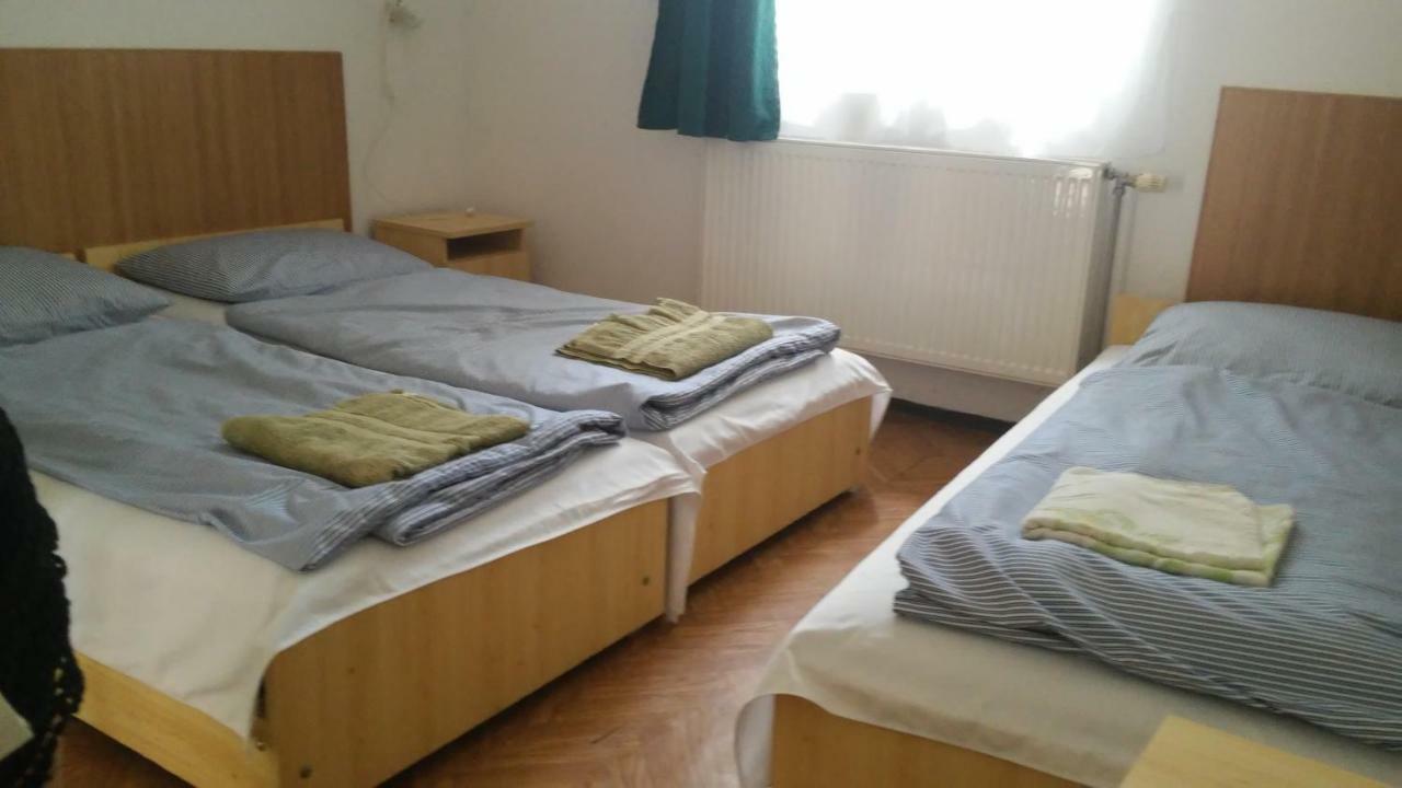 Vadasa Motel Es Etterem Hegyhatszentjakab Luaran gambar